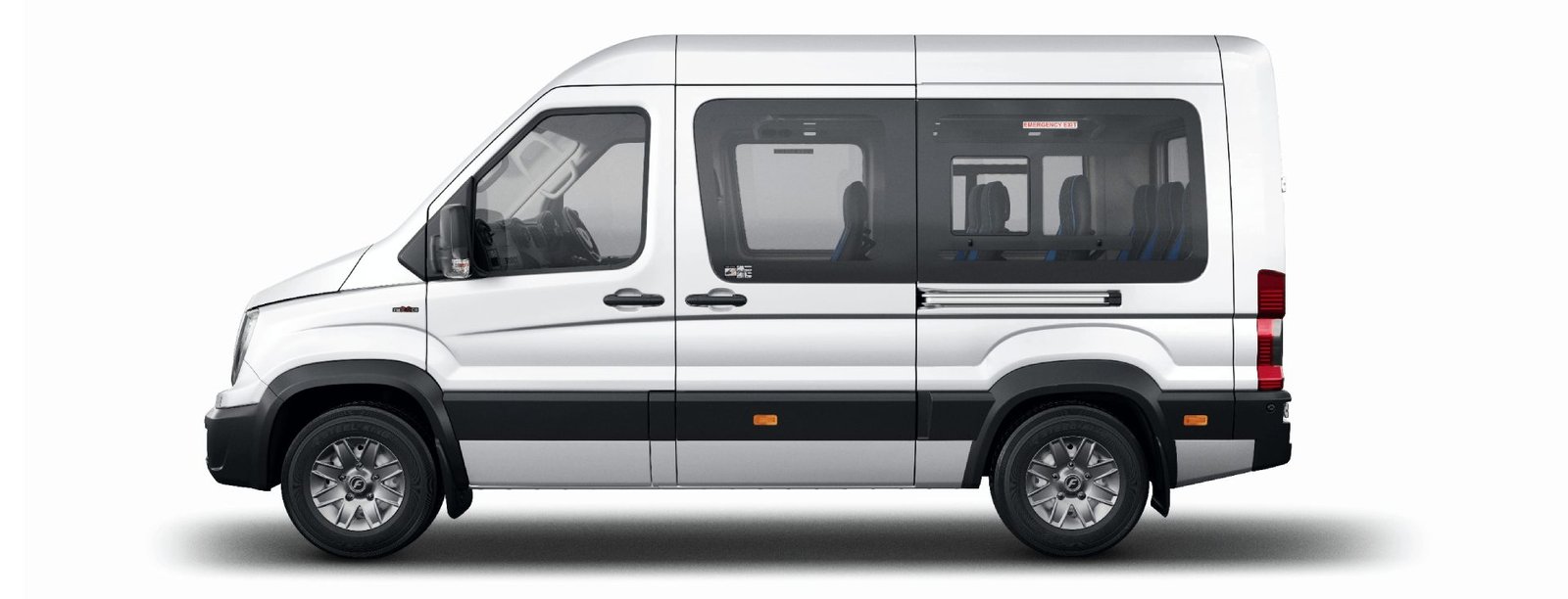 13 Seater Force Urbania On Rent